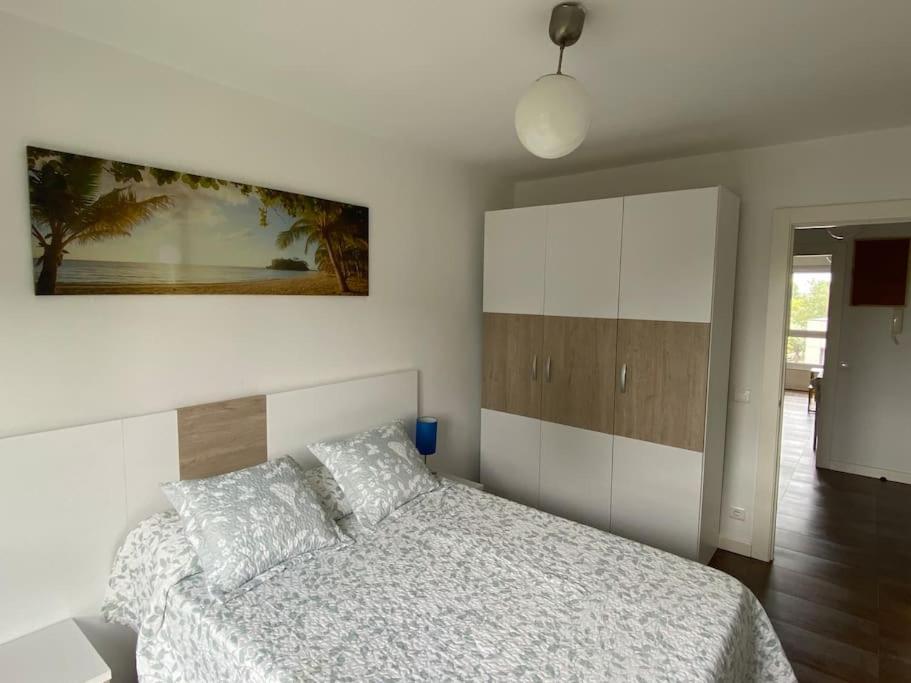 Apartamento Amplio Piso En La Segunda Playa Del Sardinero Con Ascensor Santander