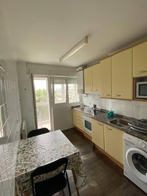 Apartamento Amplio Piso En La Segunda Playa Del Sardinero Con Ascensor Santander